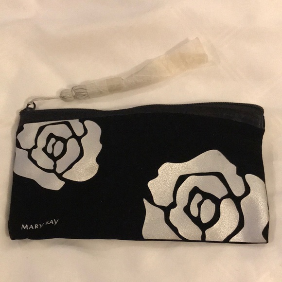 Mary Kay Handbags - Brand new Mary Kay zip cosmetic or jewelry case
